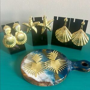 4 Pair Gold Tone Starfish and Shell Tropical Ocean Dangle Statement Earrings Set